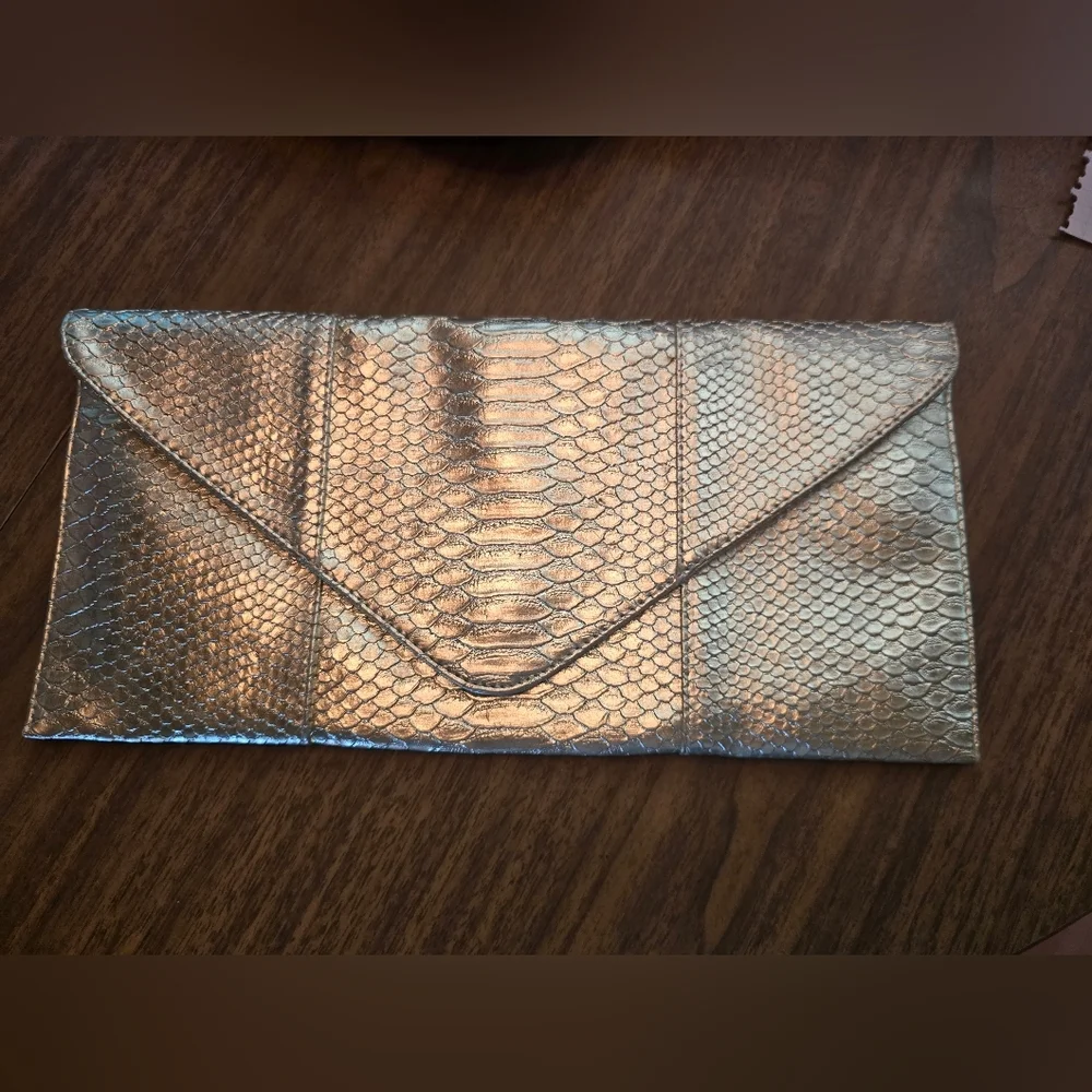 Urban Expressions Elegant Gold Snake Print Clutch NWOT
